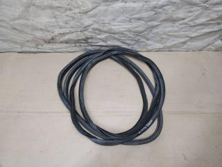 уплотнитель двери Audi Q5 8R 2011, 3.0 л., TDi, CCW, дизель, АКПП, серый, внедорожник 5 дв., полный привод, 8R0833721D