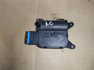моторчик заслонки печки Volkswagen Caddy 3 поколение [рестайлинг] 2012, 2.0 л., TDi, CFH, дизель, МКПП, белый, минивэн, передний привод, 1K1907511C