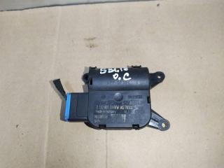 моторчик заслонки печки Volkswagen Caddy 3 поколение [рестайлинг] 2012, 2.0 л., TDi, CFH, дизель, МКПП, белый, минивэн, передний привод, 1K0907511C