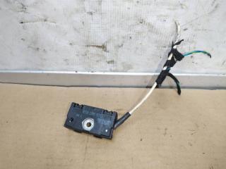 усилитель антенны Audi A4 B8/8K 2010, 2.7 л., TDi, CGK, дизель, МКПП, белый, седан, передний привод, 8T8035570