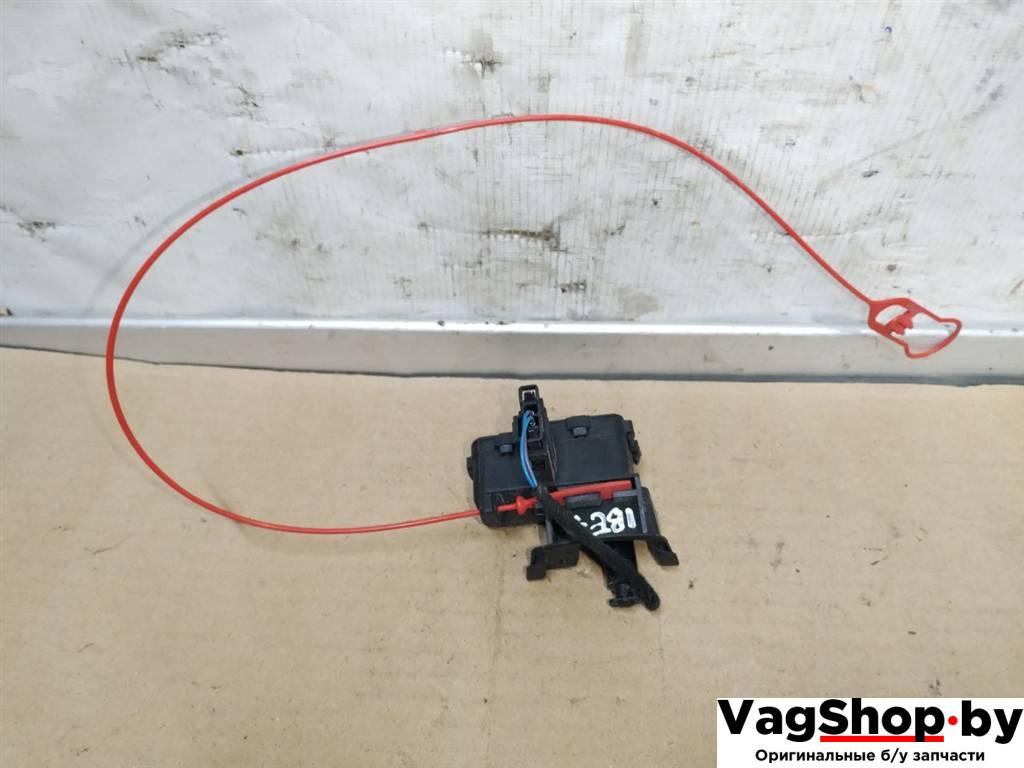 активатор замка крышки топливного бака Audi A4 B8/8K 2010, 2.7 л., TDi, CGK, дизель, МКПП, белый, седан, передний привод, 8K0862153E - фото №1