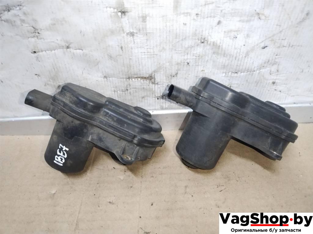 электроручник Audi A4 B8/8K 2010, 2.7 л., TDi, CGK, дизель, МКПП, белый, седан, передний привод, 32335478E - фото №1