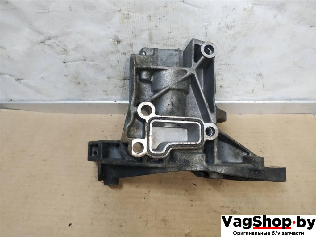 кронштейн гидроусилителя Audi A4 B8/8K 2010, 2.7 л., TDi, CGK, дизель, МКПП, белый, седан, передний привод, 059145169AH - фото №1