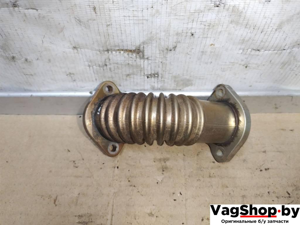 трубка системы рециркуляции EGR Audi A4 B8/8K 2010, 2.7 л., TDi, CGK, дизель, МКПП, белый, седан, передний привод, 059131525AL - фото №1