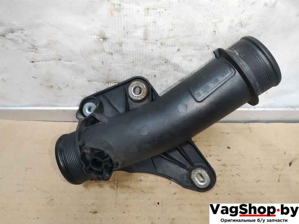 патрубок интеркулера Audi A4 B8/8K 2010, 2.7 л., TDi, CGK, дизель, МКПП, белый, седан, передний привод, 8K0145673E, 8K0145673R - фото №1