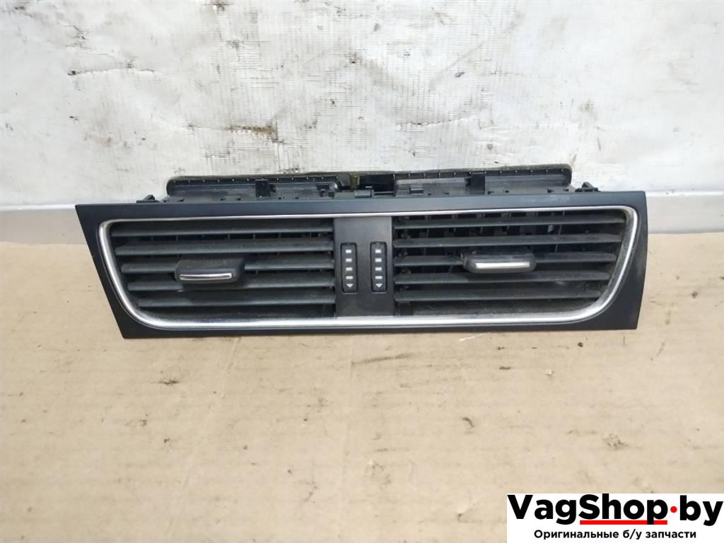 дефлектор обдува салона Audi A4 B8/8K 2010, 2.7 л., TDi, CGK, дизель, МКПП, белый, седан, передний привод, 8T1820951B - фото №1