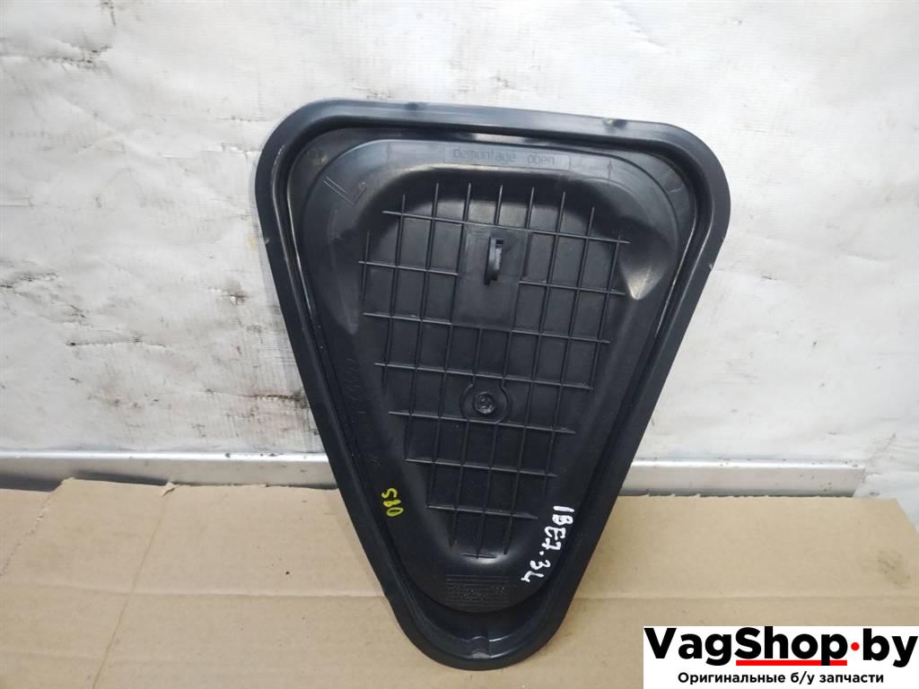 заглушка Audi A4 B8/8K 2010, 2.7 л., TDi, CGK, дизель, МКПП, белый, седан, передний привод, 8K0839915B - фото №1