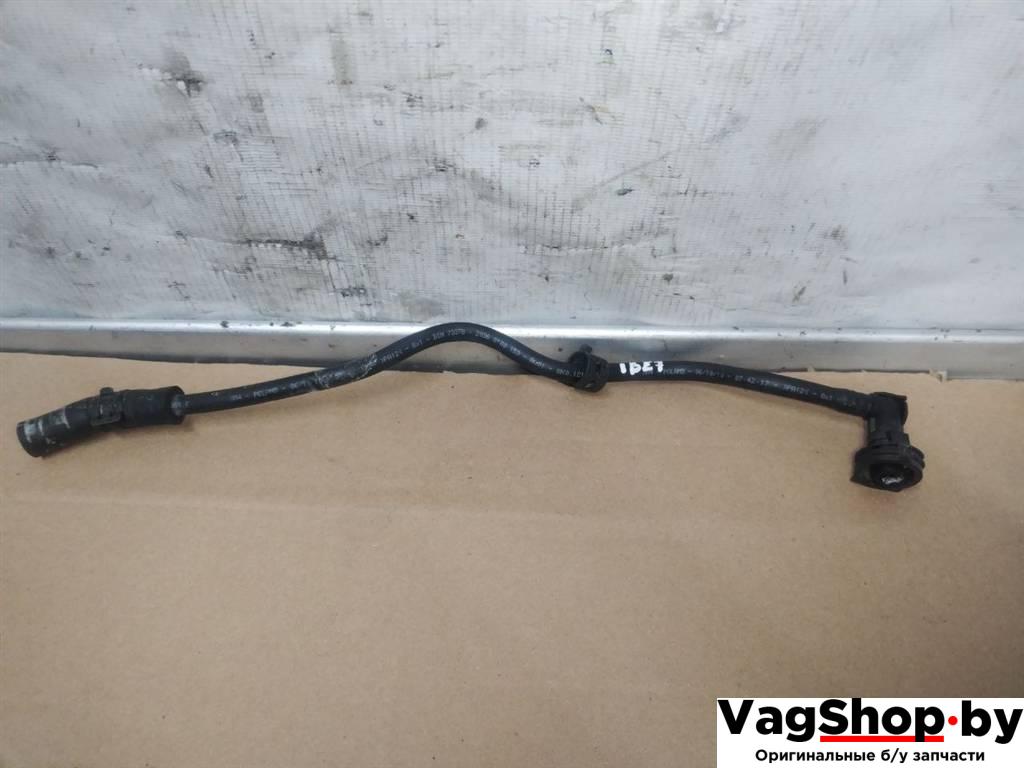 трубка охлаждающей жидкости Audi A4 B8/8K 2010, 2.7 л., TDi, CGK, дизель, МКПП, белый, седан, передний привод, 8K0121081F - фото №1