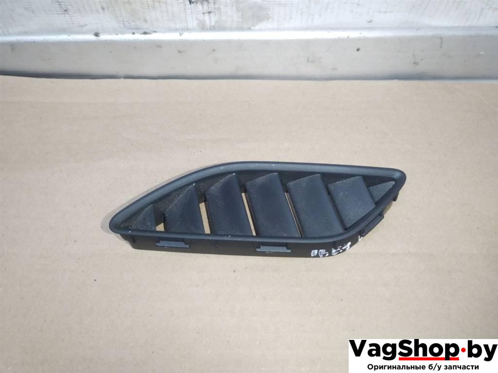 дефлектор обдува салона Audi A4 B8/8K 2010, 2.7 л., TDi, CGK, дизель, МКПП, белый, седан, передний привод, 8K0819793 - фото №1