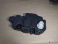 моторчик заслонки печки Audi A4 B8/8K 2010, 2.7 л., TDi, CGK, дизель, МКПП, белый, седан, передний привод, K9749005, EFB330 - фото №2