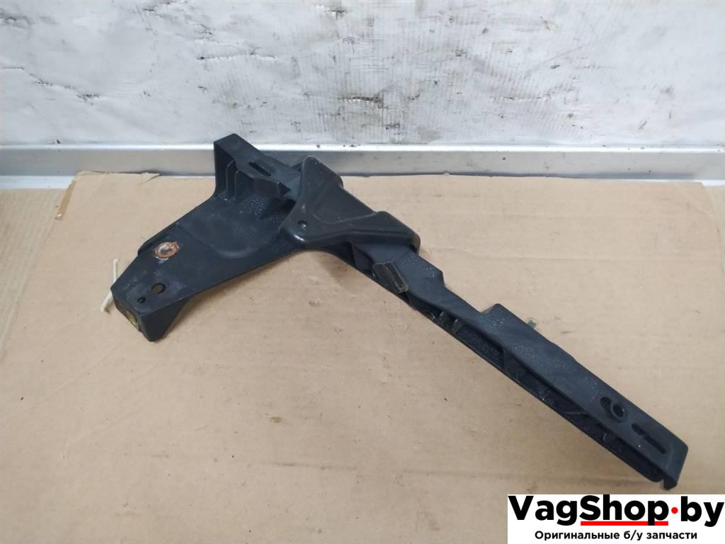 крепление ( кронштейн ) крыла Porsche Panamera 970 2011, 3.6 л., i, M 46.40, бензин, АКПП, черный, хетчбэк 5 дв., полный привод, 97055569302 - фото №1