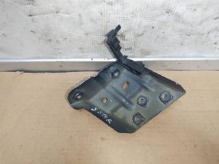 крепление ( кронштейн ) крыла Volkswagen Touareg 2 поколение 2014, 3.6 л., FSI, CGR, бензин, АКПП, синий, внедорожник 5 дв., полный привод, 7P6821152A