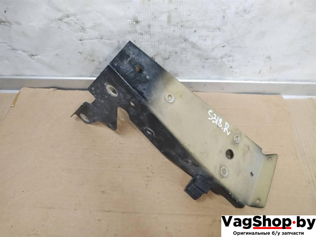 крепление ( кронштейн ) крыла Porsche Panamera 970 2011, 3.6 л., i, M 46.40, бензин, АКПП, черный, хетчбэк 5 дв., полный привод, 97050435602 - фото №1