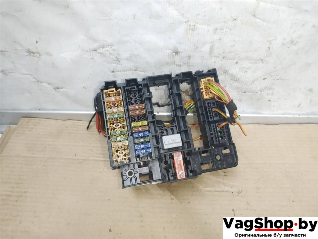 блок предохранителей Porsche Panamera 970 2011, 3.6 л., i, M 46.40, бензин, АКПП, черный, хетчбэк 5 дв., полный привод, 97061034900 - фото №1