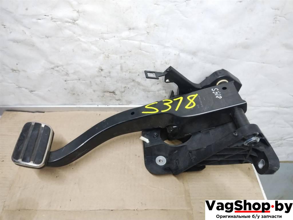 педаль тормоза Porsche Panamera 970 2011, 3.6 л., i, M 46.40, бензин, АКПП, черный, хетчбэк 5 дв., полный привод, 97042300900, 97042306501, 97042214101 - фото №1