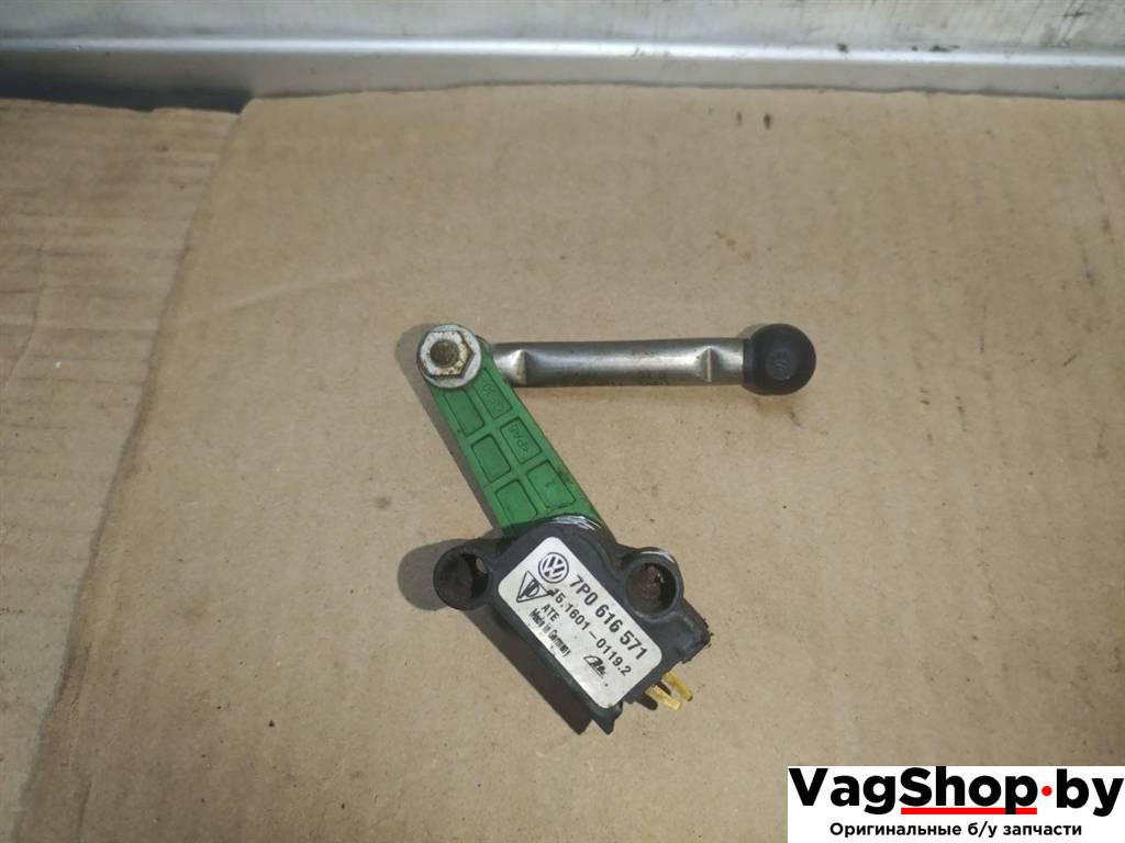 датчик дорожного просвета Volkswagen Touareg 2 поколение 2014, 3.6 л., FSI, CGR, бензин, АКПП, синий, внедорожник 5 дв., полный привод, 7P0616571 - фото №1