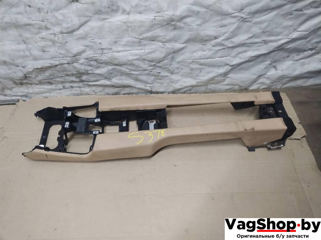 консоль салона (центральная часть) Porsche Panamera 970 2011, 3.6 л., i, M 46.40, бензин, АКПП, черный, хетчбэк 5 дв., полный привод, 97053341100 - фото №1