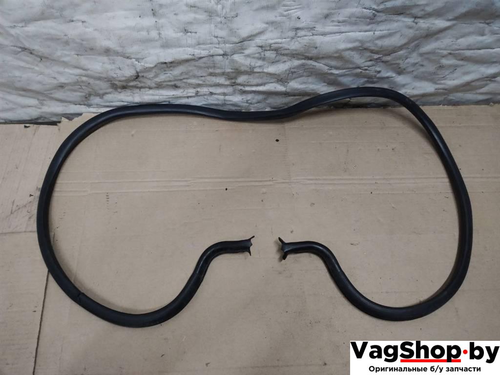 уплотнитель подкапотного пространства Porsche Panamera 970 2011, 3.6 л., i, M 46.40, бензин, АКПП, черный, хетчбэк 5 дв., полный привод, 97051161101 - фото №1