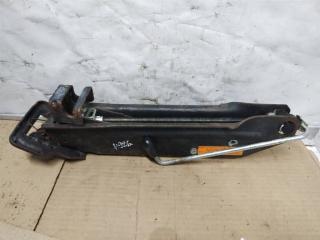 домкрат Volkswagen Touareg 1 поколение [рестайлинг] 2009, 3.0 л., TDi, BKS, дизель, АКПП, серый, внедорожник 5 дв., полный привод, 7L0011031B