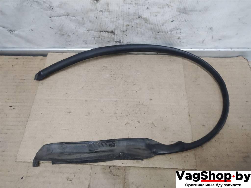 уплотнитель двери Volkswagen Touareg 2 поколение 2014, 3.6 л., FSI, CGR, бензин, АКПП, синий, внедорожник 5 дв., полный привод, 7P6839717B - фото №1