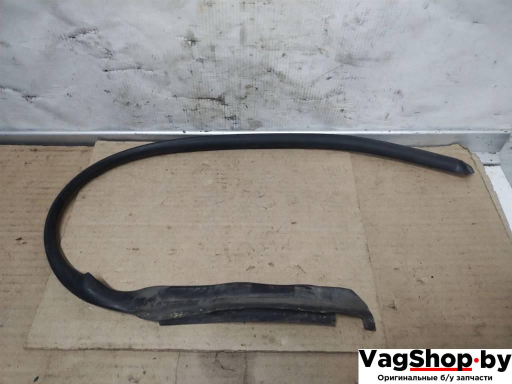 уплотнитель двери Volkswagen Touareg 2 поколение 2014, 3.6 л., FSI, CGR, бензин, АКПП, синий, внедорожник 5 дв., полный привод, 7P6839718B - фото №1
