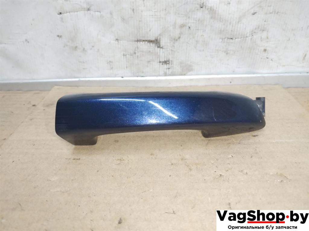 ручка наружная задняя левая Volkswagen Touareg 2 поколение 2014, 3.6 л., FSI, CGR, бензин, АКПП, синий, внедорожник 5 дв., полный привод, 7P6837205E - фото №1