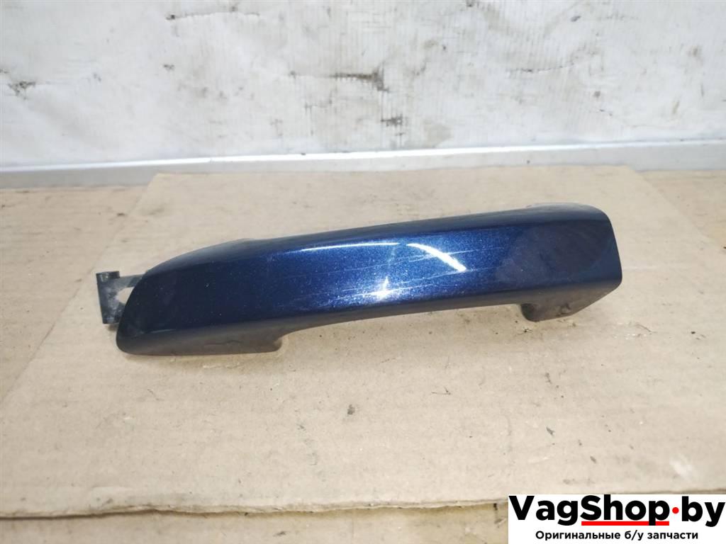ручка наружная задняя правая Volkswagen Touareg 2 поколение 2014, 3.6 л., FSI, CGR, бензин, АКПП, синий, внедорожник 5 дв., полный привод, 7P6837206E - фото №1