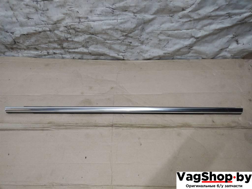 уплотнитель двери Volkswagen Touareg 2 поколение 2014, 3.6 л., FSI, CGR, бензин, АКПП, синий, внедорожник 5 дв., полный привод, 7P0839476G7Z7 - фото №1