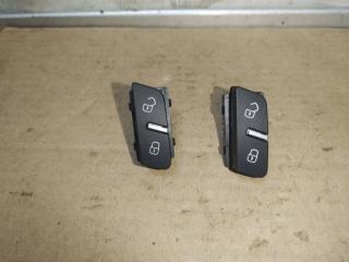 кнопка центрального замка Volkswagen Touareg 2 поколение 2014, 3.6 л., FSI, CGR, бензин, АКПП, синий, внедорожник 5 дв., полный привод, 7P6962126A