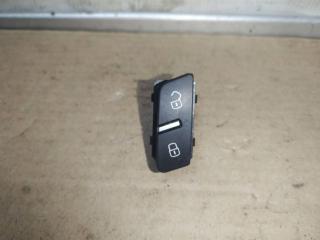 кнопка центрального замка Volkswagen Touareg 2 поколение 2014, 3.6 л., FSI, CGR, бензин, АКПП, синий, внедорожник 5 дв., полный привод, 7P6962125A