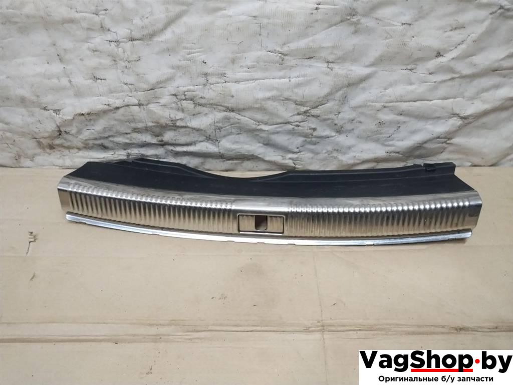 накладка внутренняя на заднюю панель кузова Audi A7 1 4G 2012, 3.0 л., TDi, CLA, дизель, АКПП, белый, хетчбэк 5 дв., полный привод, правый руль, 4G8863471 - фото №1