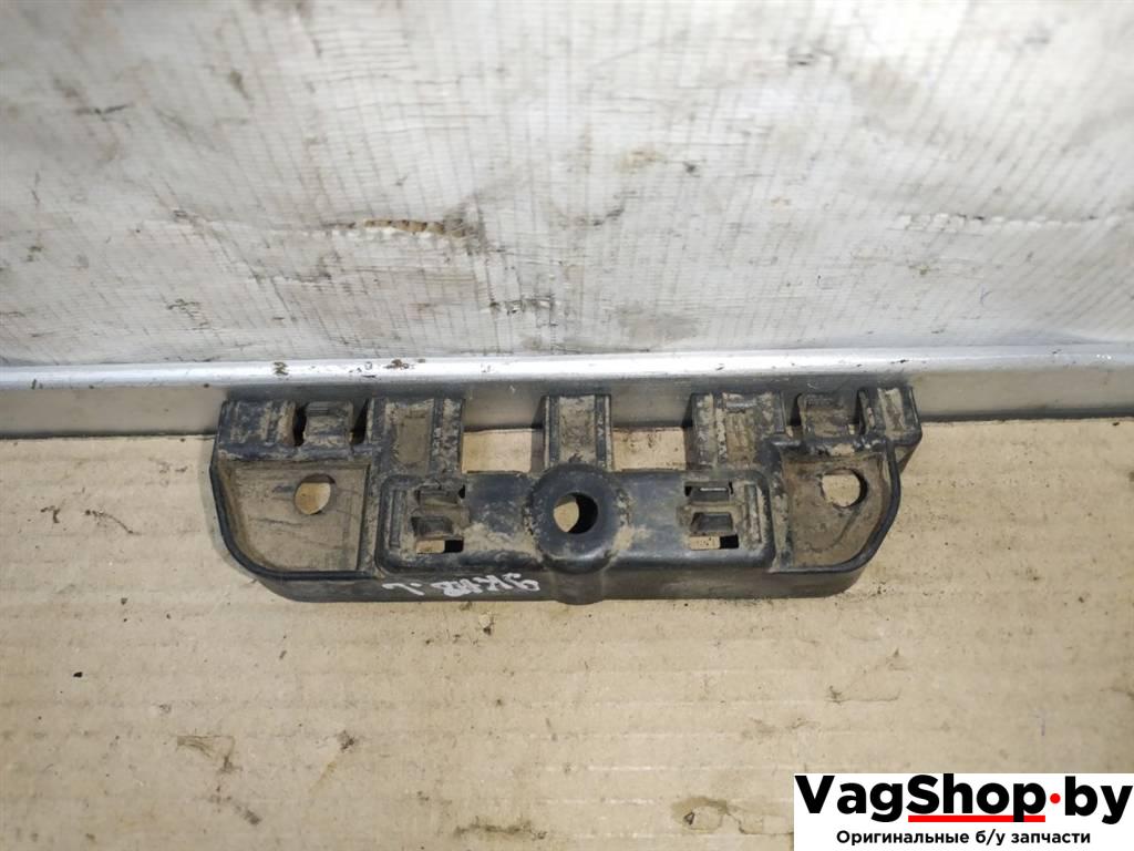 крепление ( кронштейн ) крыла Audi A7 1 4G 2012, 3.0 л., TDi, CLA, дизель, АКПП, белый, хетчбэк 5 дв., полный привод, правый руль, 4G8853921A - фото №1