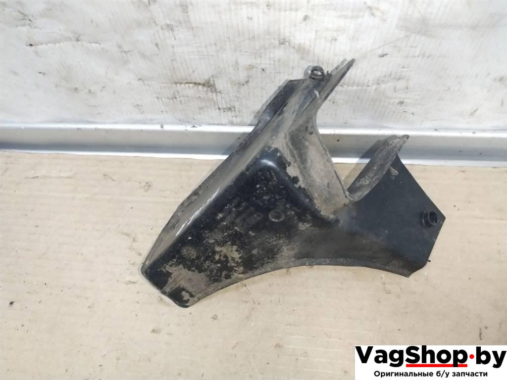 Накладка петли багажника правая Audi A7 1 4G 2012, 3.0 л., TDi, CLA, дизель, АКПП, белый, хетчбэк 5 дв., полный привод, правый руль, 4G8827280 - фото №1