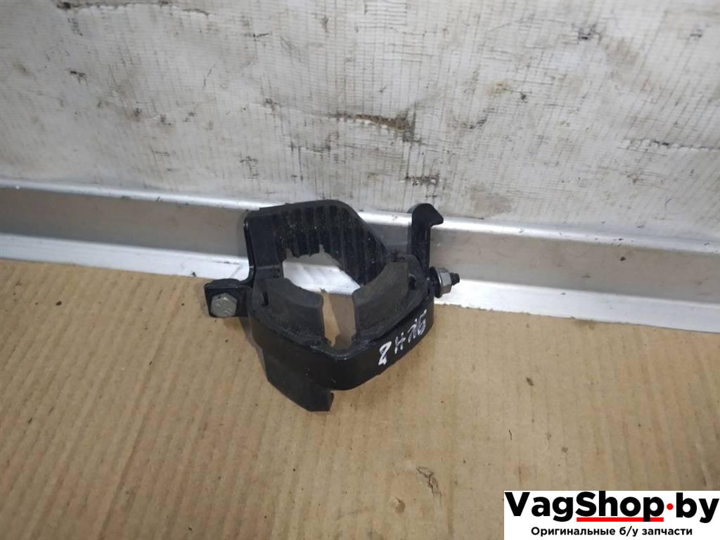 кронштейн (крепление) Audi A7 1 4G 2012, 3.0 л., TDi, CLA, дизель, АКПП, белый, хетчбэк 5 дв., полный привод, правый руль, 4G0819147A, 4G0133567B - фото №1