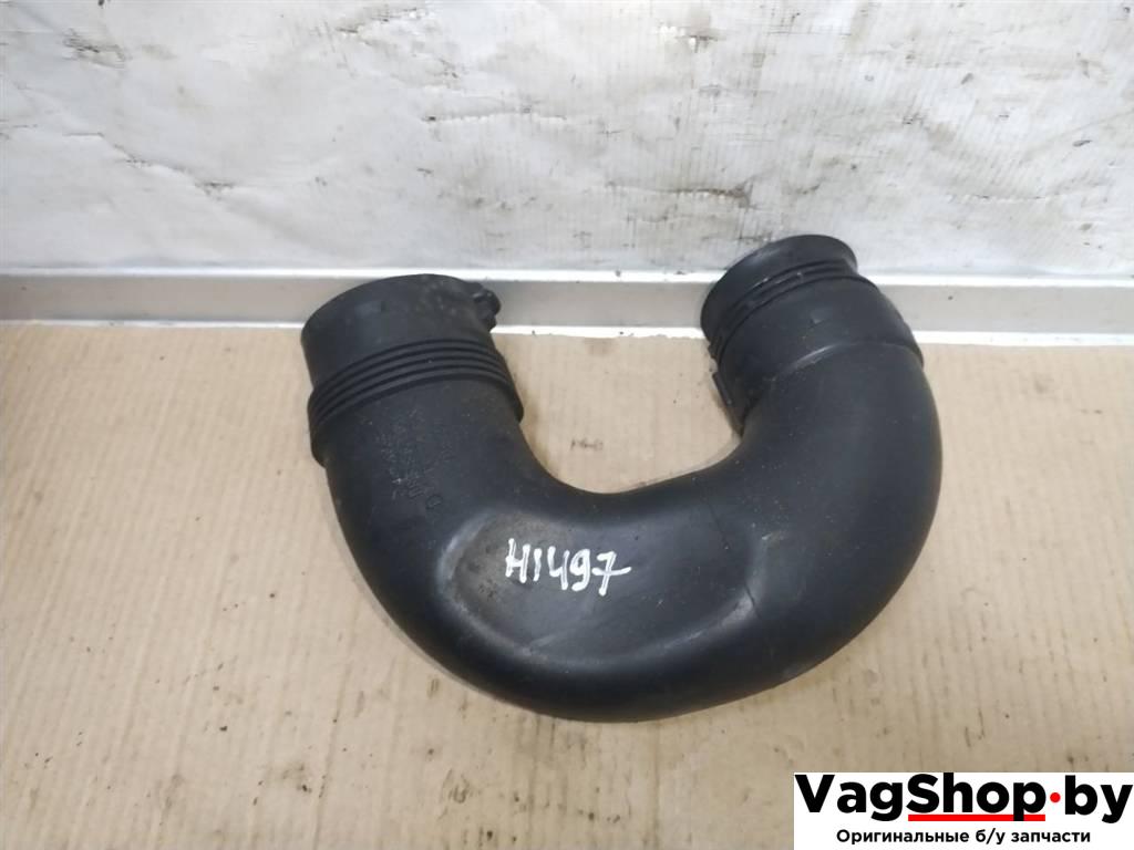 воздуховод Volkswagen Golf Plus 2 поколение 2010, 1.6 л., TDi, CAY, дизель, АКПП, красный, хетчбэк 5 дв., передний привод, 1K0129618BQ - фото №1