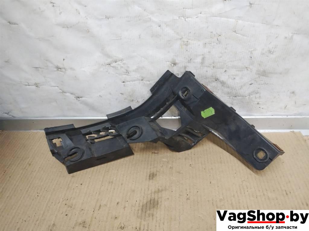 Крепление бампера заднего Volkswagen Golf Plus 2 поколение 2010, 1.6 л., TDi, CAY, дизель, АКПП, красный, хетчбэк 5 дв., передний привод, 5M0807394A - фото №1