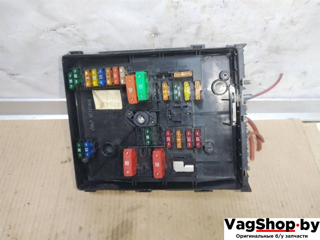блок предохранителей Volkswagen Golf Plus 2 поколение 2010, 1.6 л., TDi, CAY, дизель, АКПП, красный, хетчбэк 5 дв., передний привод, 1K0937629A, 3C0971249 - фото №1