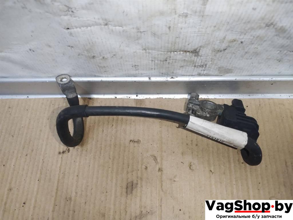 клемма аккумулятора минус Volkswagen Golf Plus 2 поколение 2010, 1.6 л., TDi, CAY, дизель, АКПП, красный, хетчбэк 5 дв., передний привод, 1K0915181C - фото №1