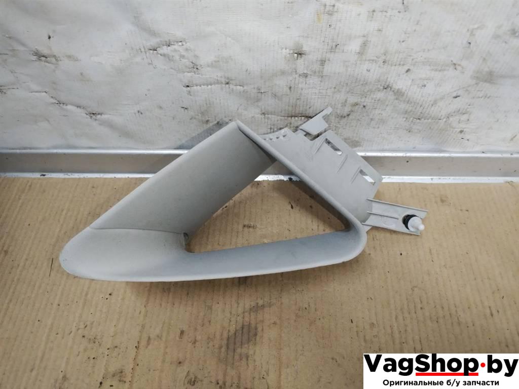 обшивка стойки передней правой Volkswagen Golf Plus 2 поколение 2010, 1.6 л., TDi, CAY, дизель, АКПП, красный, хетчбэк 5 дв., передний привод, 5M0858336B, 5M0858968B, 5M0858340A - фото №1