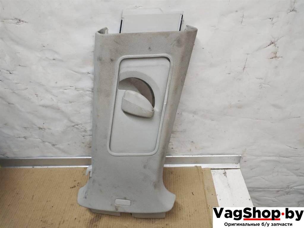 обшивка стойки центральной правой Volkswagen Golf Plus 2 поколение 2010, 1.6 л., TDi, CAY, дизель, АКПП, красный, хетчбэк 5 дв., передний привод, 5M0867286C, 5M0868316, 5M0868312B - фото №1