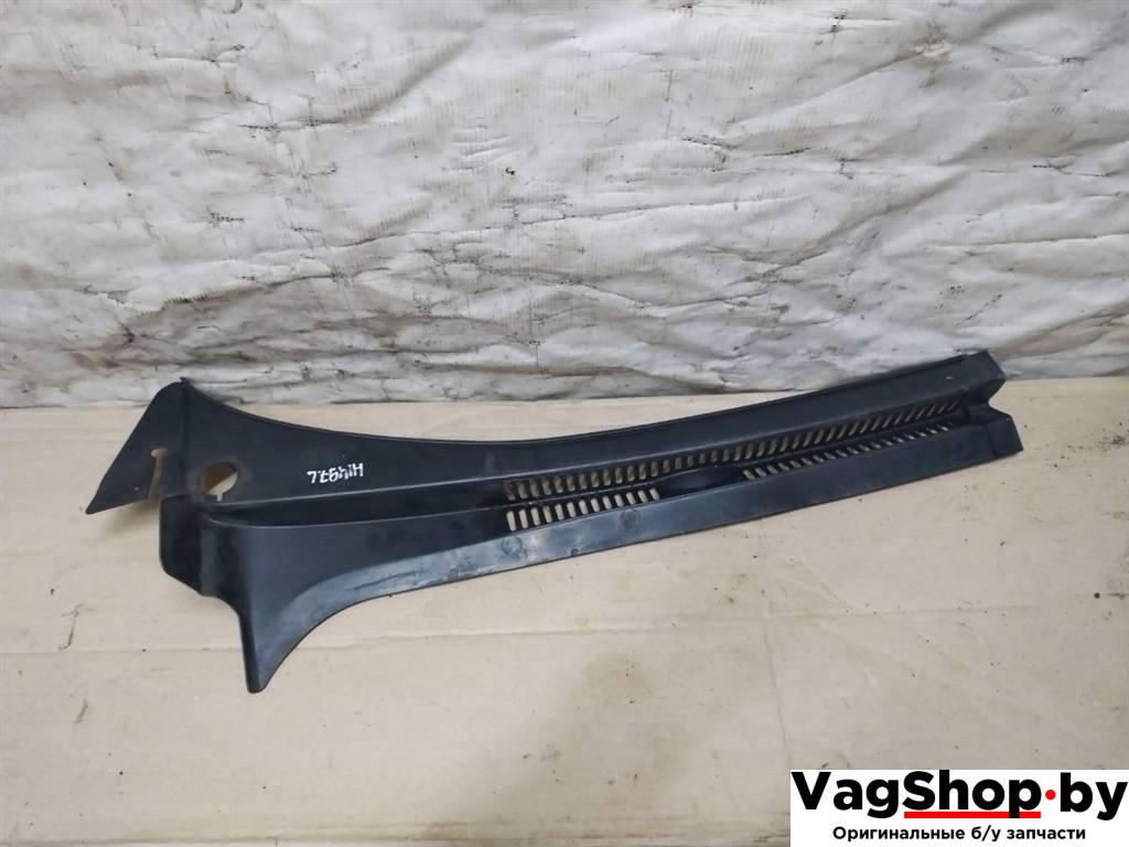 дождевик Volkswagen Golf Plus 2 поколение 2010, 1.6 л., TDi, CAY, дизель, АКПП, красный, хетчбэк 5 дв., передний привод, 5M0819403B - фото №1