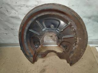 защитный кожух тормозного механизма Volkswagen Golf Plus 2 поколение 2010, 1.6 л., TDi, CAY, дизель, АКПП, красный, хетчбэк 5 дв., передний привод, 1K0615611AB