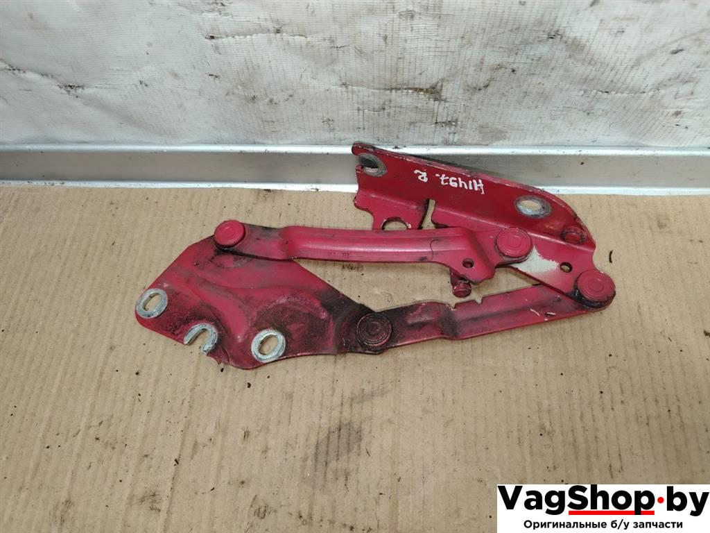 петля капота левая Volkswagen Golf Plus 2 поколение 2010, 1.6 л., TDi, CAY, дизель, АКПП, красный, хетчбэк 5 дв., передний привод, 5M0823302 - фото №1