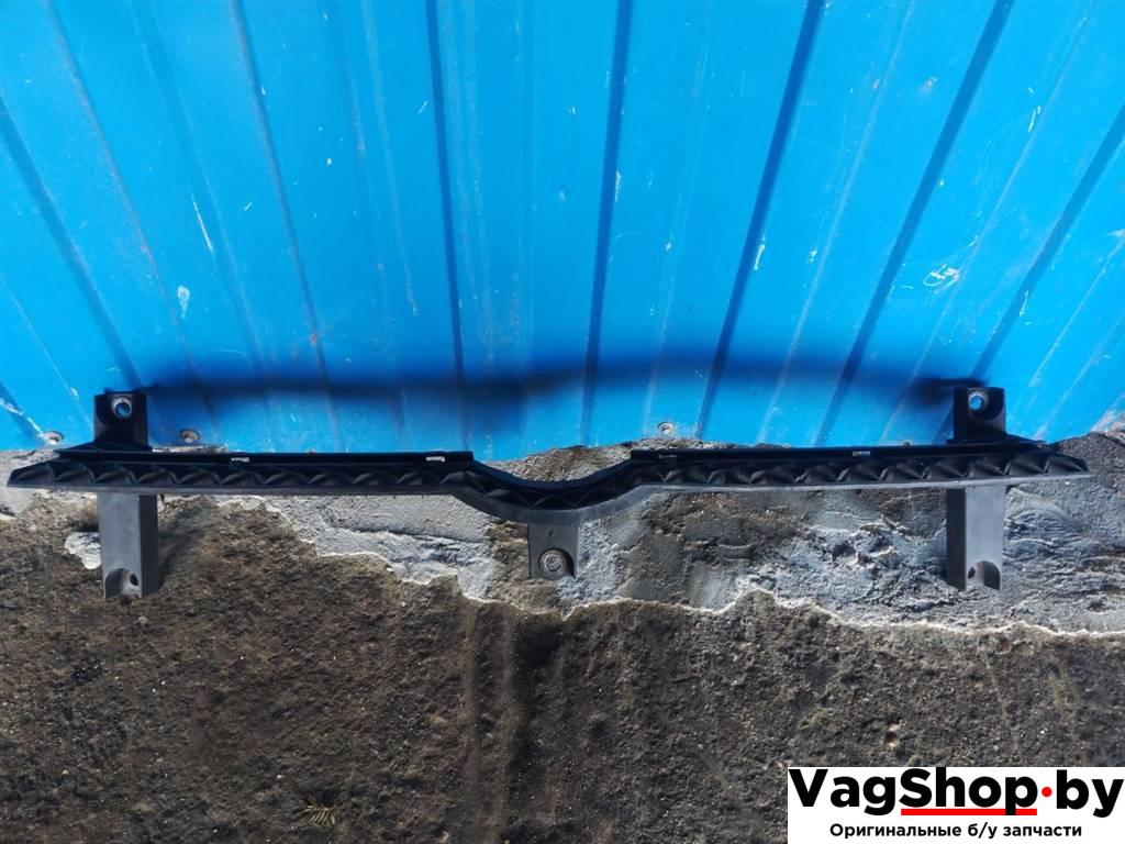 Крепление бампера переднего Volkswagen Sharan 2 поколение 2011, 2.0 л., TDi, CFF, дизель, МКПП, черный, минивэн, передний привод, 7N0807200 - фото №1