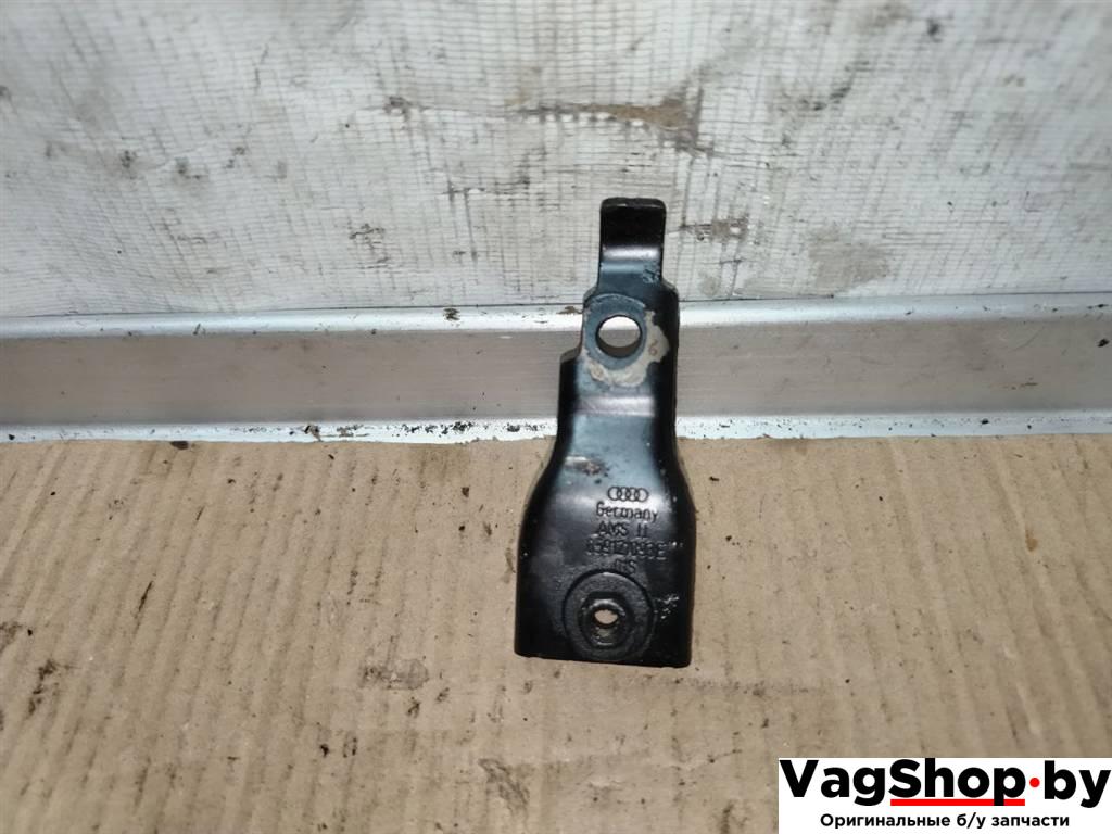 кронштейн (крепление) Audi A7 1 4G 2012, 3.0 л., TDi, CLA, дизель, АКПП, белый, хетчбэк 5 дв., полный привод, правый руль, 059121093E - фото №1