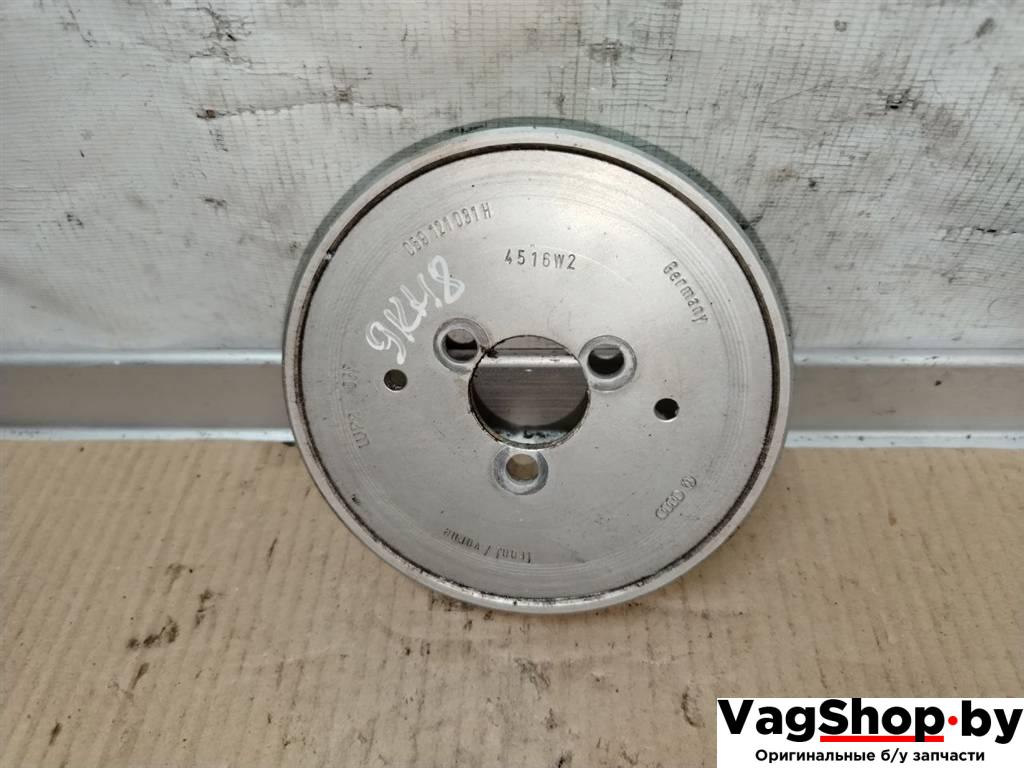 шкив помпы Audi A7 1 4G 2012, 3.0 л., TDi, CLA, дизель, АКПП, белый, хетчбэк 5 дв., полный привод, правый руль, 059121031H - фото №1