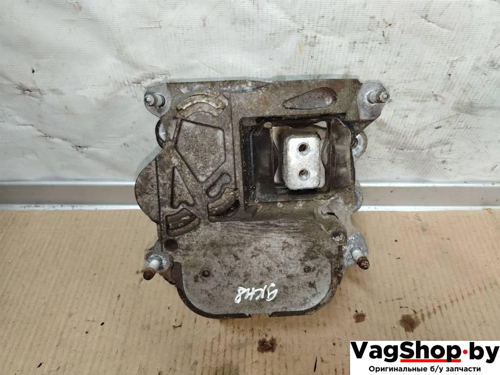 подушка крепления КПП Audi A7 1 4G 2012, 3.0 л., TDi, CLA, дизель, АКПП, белый, хетчбэк 5 дв., полный привод, правый руль, 4G0399153T - фото №1