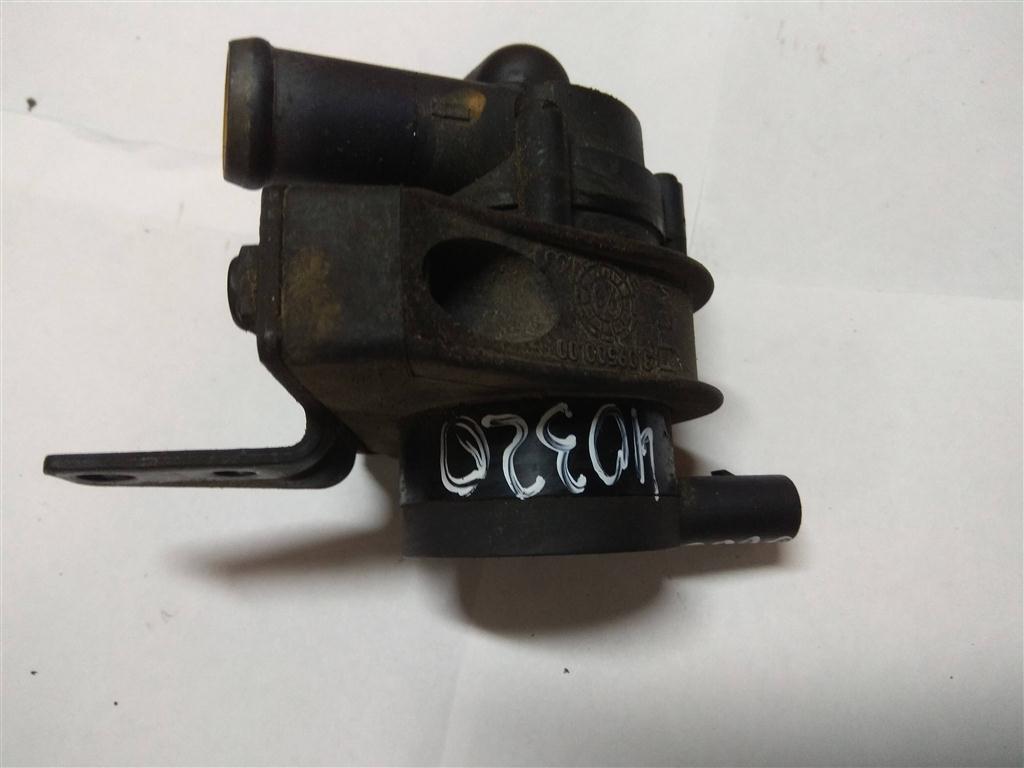насос антифриза дополнительный Audi A4 B7 2006, 3.0 л., бензин, седан, 06C121601, BBJ, . - фото №1