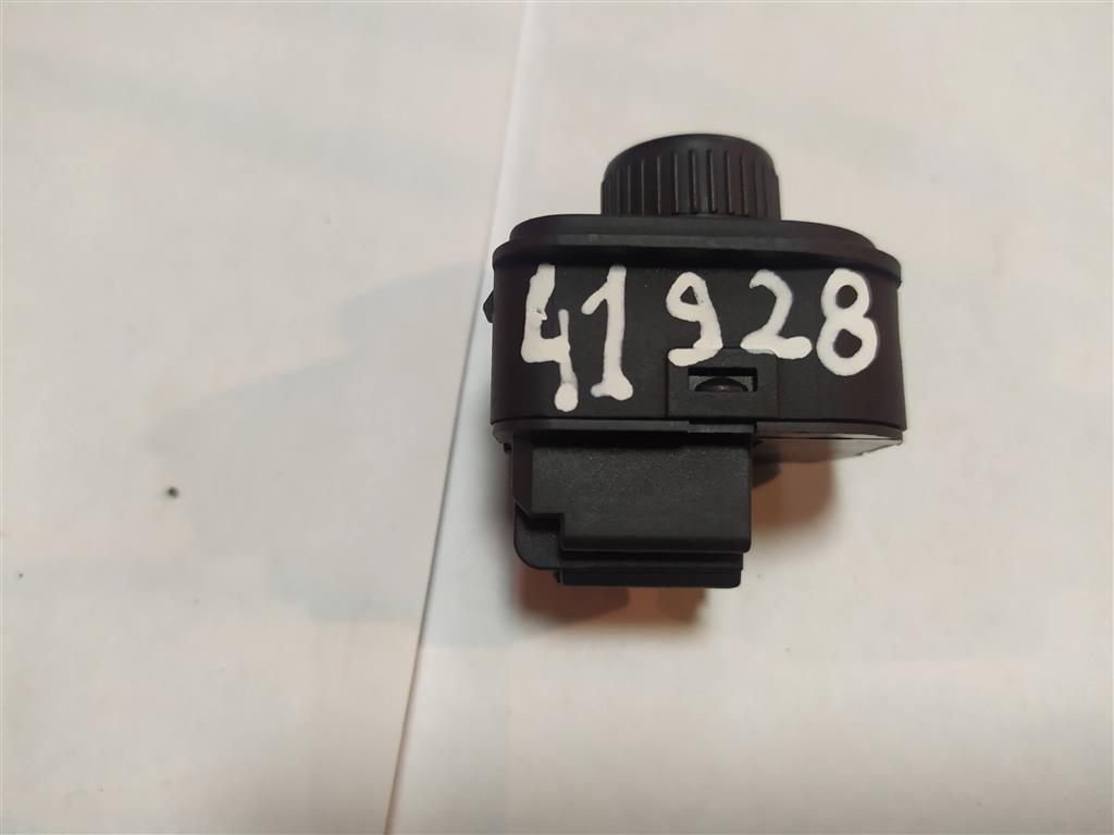 джойстик регулировки зеркал Volkswagen Passat B6 2006, 1.8 л., бензин, седан, 1K0959565F, 1K0959565H, 1K0959565K, . - фото №1