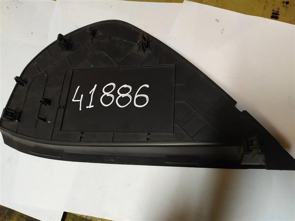 заглушка Skoda Superb 2 поколение 2011, 1.8 л., бензин, седан, 3T0857504C, 3T0857504B, . - фото №1